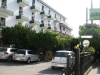 Hotel Gabriella Ξενοδοχεία στην πόλη Diano San Pietro