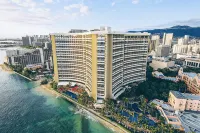 Sheraton Waikiki Beach Resort Hotels near Duke Paoa Kahanamoku Beach Park