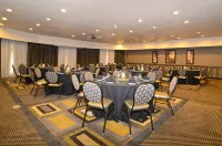 Best Western Premier Crown Chase Inn  Suites - Wifi