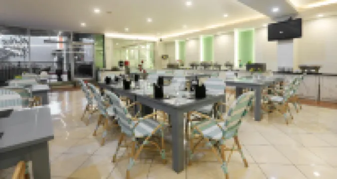 Grand Tryas Hotel Hotels in Kesambi