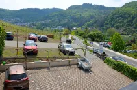 Flair Hotel am Rosenhügel - Garni - Parkering
