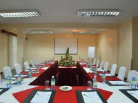 Jacaranda Hotel Nairobi Hotels near The Sarit Centre