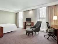 Hampton by Hilton Bristol City Centre Hotels near كليفتون