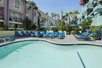 Ramada Plaza by Wyndham West Hollywood Hotel & Suites Hotels in West Hollywood