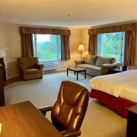 The Lucerne Inn