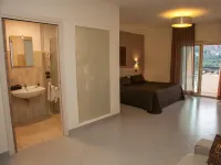 4 Spa Resort Hotel