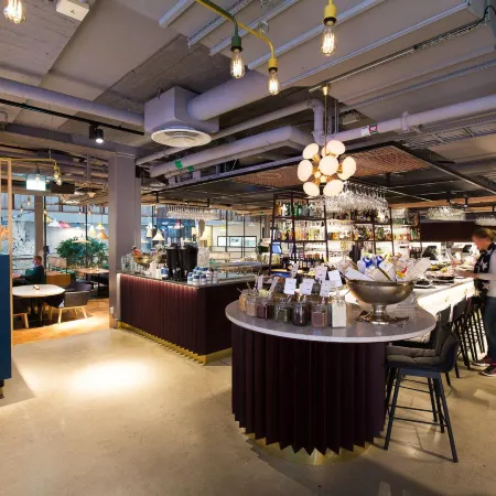 Hotel with Urban Deli Отели рядом с достопримечательностью «Стокгольмский Музей танца»