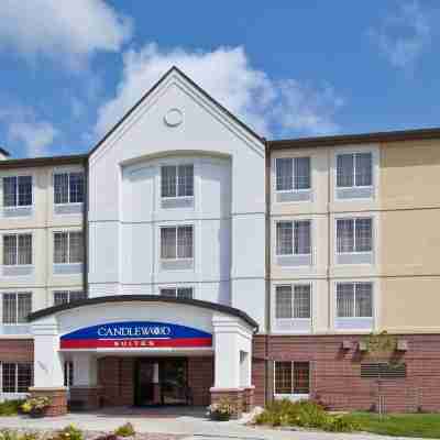 Candlewood Suites Omaha Airport Hotel Exterior