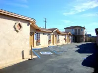 La Bonita Inn Motel - Motels