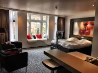 Apart! Food & Drinks Apartments Hotels near Station Zwolle