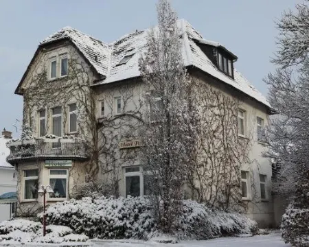 Pellmühle Hotels in Jever