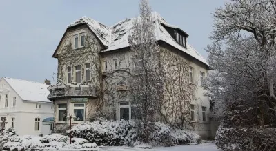 Pellmühle Hotels in Jever