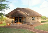 Ukutula Lion Lodge