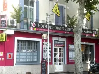 Logis Hôtel des Causses Hotel a Millau