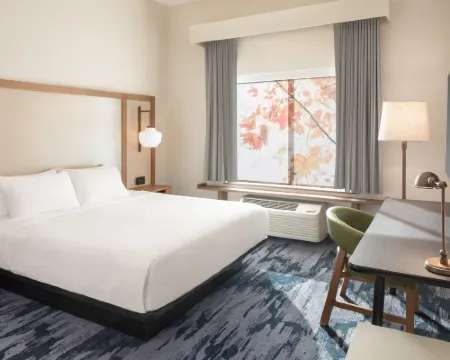 フェアフィールド・イン&スイート・フレズノ・ノース/ショーアベニュー フレズノのホテル