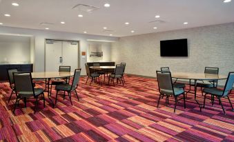 Home2 Suites by Hilton Eau Claire South