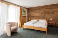 Hotel Grischuna Các khách sạn ở Bregaglia