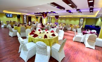 Al Bahjah Hotel