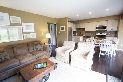 Other #1687 Ski-in, Ski-Out Four Oclock Lodge, on The Ski Run! Photo