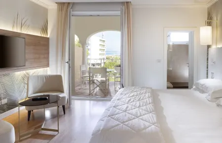 Hotel Corallo Отели рядом с достопримечательностью «Мизано Марко Симончелли»