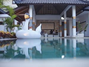 Villa Casablanca Surf Keramas