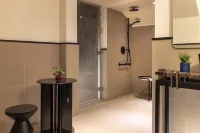 Hotel le 37 Bis Hotels in Neuilly-sur-Seine
