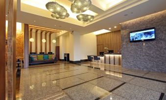CELEBRITY 99 HOTEL