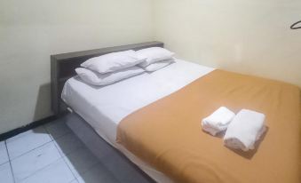 Hotel Malang Near Alun Alun Malang RedPartner