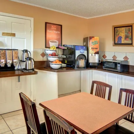Super 8 by Wyndham Decatur Texas