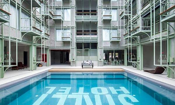 Samsen Street Hotel