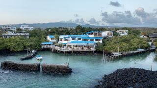 blu-galapagos-sustainable-waterfront-lodge