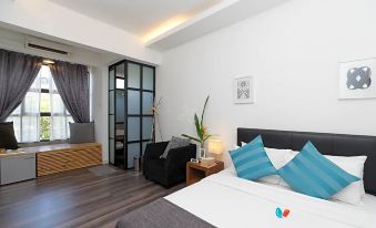 Roomies Penang Guesthouse