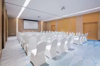 Hilton Garden Inn Qidong - Business