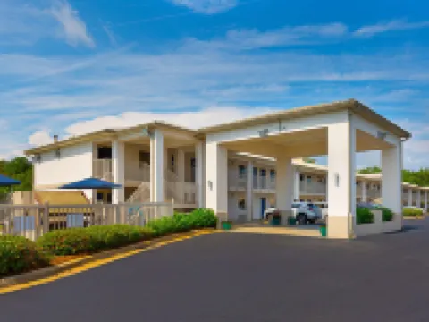 Motel 6 Albany, GA Hotels in Dougherty County