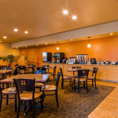 Best Western Plus Hartford Lodge