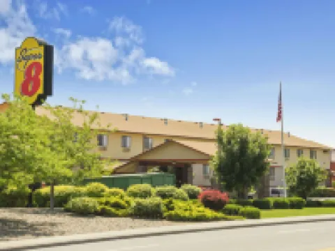 Super 8 by Wyndham Kennewick Hotels in Kennewick