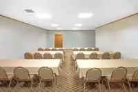 Super 8 by Wyndham Dunn Hotels in Dunn