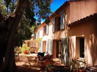 Bastide Sainte Trinide Hotele w: Le Castellet