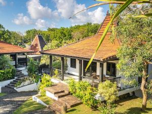 Surya Melasti Exclusive Beach Villa by Sajiwa