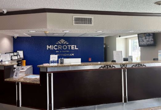 마이크로텔 인 앤드 스위트 바이 윈덤 휴스턴 외관