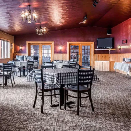Quality Inn & Suites Munising