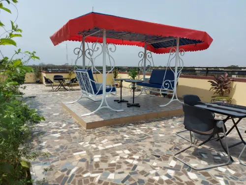 Deluxe Double Bed Bedroom in Lome - Togo - 2-Star