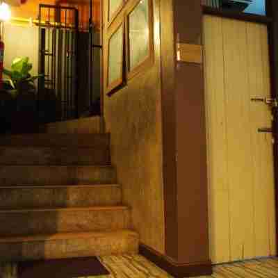 Chommuang Guest House Rooms