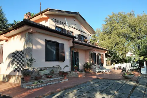 Villa Vallereale Beautiful Garden and Private Pool 9 km from Sperlonga 伊特里住宿飯店
