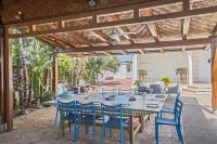 Papas Family Villa with Private Pool / WheelChair Accessible