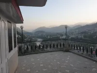Shalimar Hotel Muzaffarabad Отели в г. Музаффарабад
