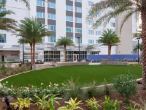 โรงแรม อินดิโก เกนส์วิลล์-เซเลเบรชั่น พอยต์ บาย IHG โรงแรมในเกนส์วิลล์