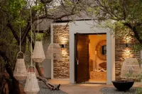 African Flair Boutique Safari Lodge Hotels near Hoedspruit Reptile Centre