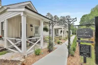 The Cottages at Laurel Brooke Hotels in Peachtree City