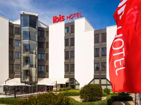 Ibis Lausanne Crissier Отели рядом с достопримечательностью «Федеральная политехническая школа Лозанны»